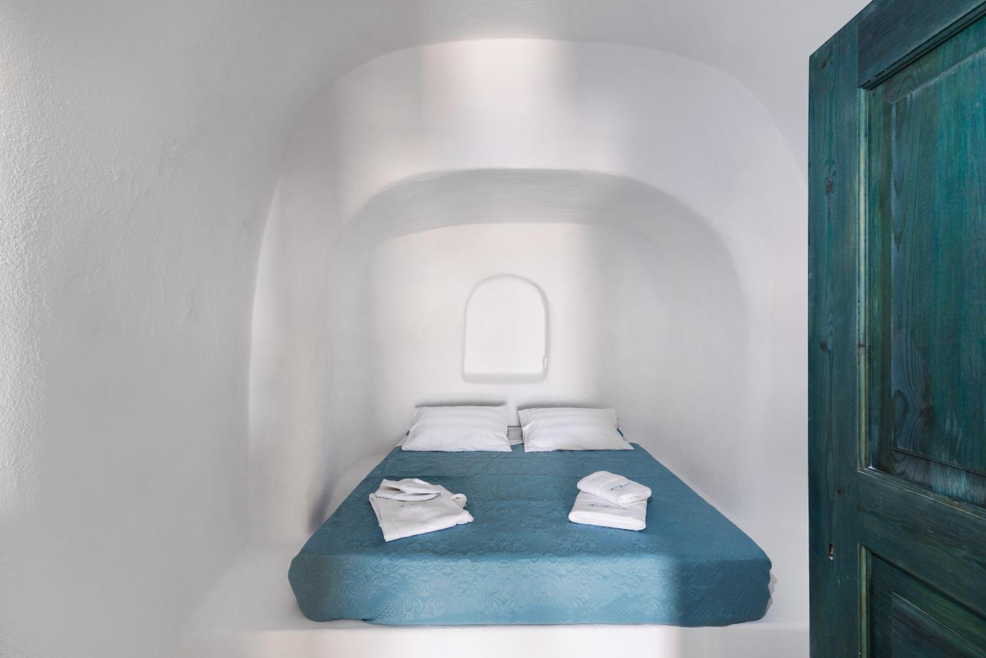 Horizon Aeifos Suites Οία Δωμάτιο φωτογραφία