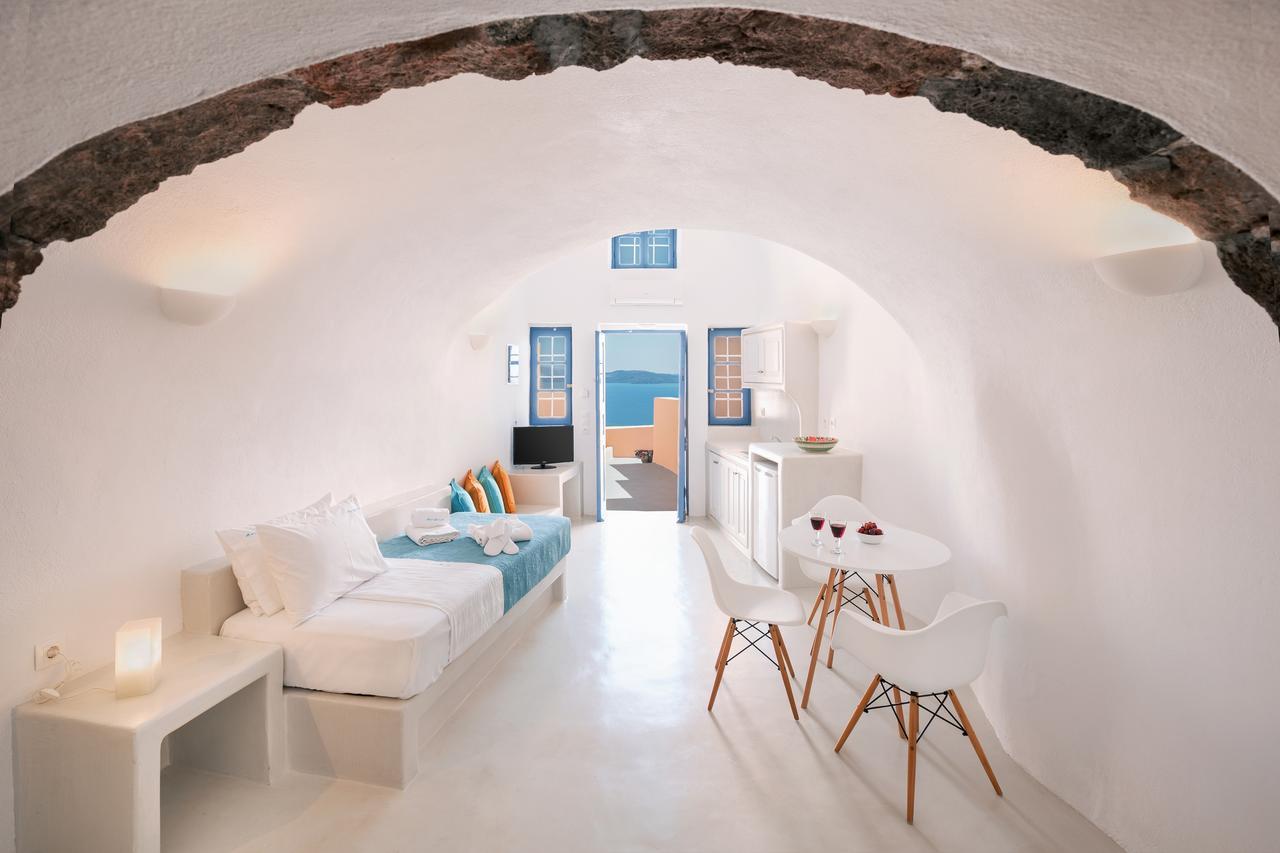 Horizon Aeifos Suites Οία Εξωτερικό φωτογραφία